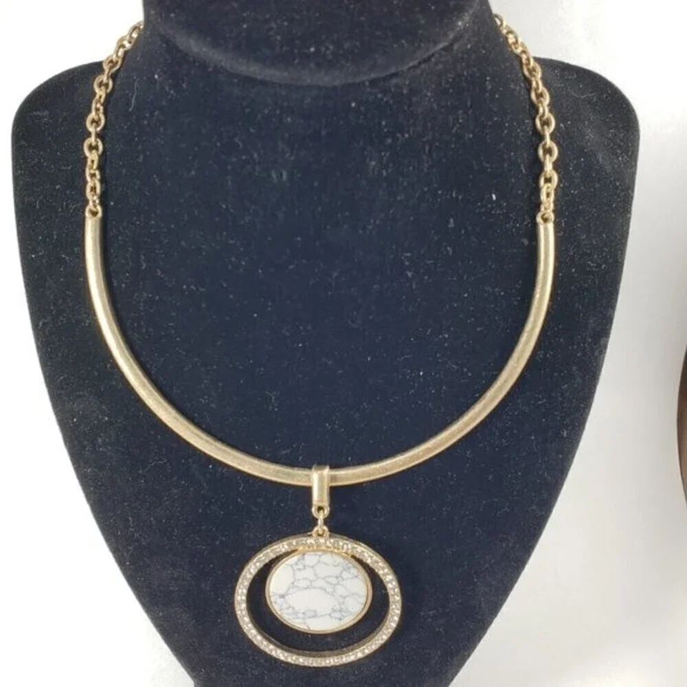 Gold Choker Necklace with Sparkly Crystal Hoop Round Rhinestone Pendant Jewelry
